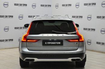 Volvo V90 Cross Country