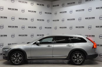 Volvo V90 Cross Country