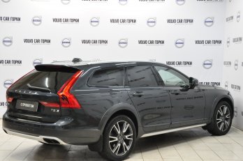 Volvo V90 Cross Country