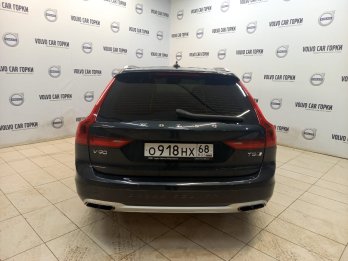 Volvo V90 Cross Country